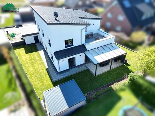 Luftaufnahme - Mehrfamilienhaus, Wohnhaus mit 216,00 m&sup2; in Beckdorf zum Kaufen