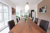 Wohn-/ Esszimmer - 
