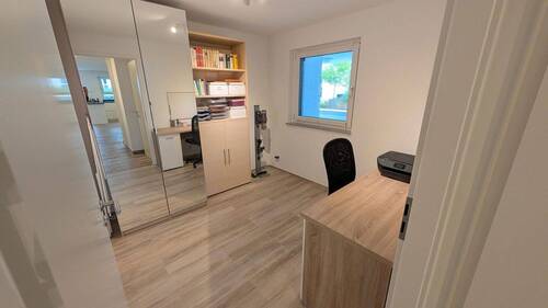 Arbeits-/Kinderzimmer - 