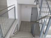 1056_Geschosstreppe - 3 Zimmer Etagenwohnung in Magdeburg