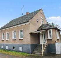 Bezugsfrei: Sanierungsbedürftiges Einfamilienhaus mit 4,5 Zimmer und großem Garten - Müncheberg Hoppegarten b Müncheberg Bezugsfrei: Sanierungsbedürftiges Einfamilienhaus mit 4,5 Zimmer und großem Garten - Müncheberg Hoppegarten b Müncheberg