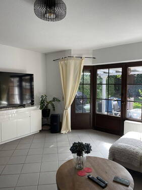 Wohnzimmer EG - 6 Zimmer Reihenendhaus in Rösrath