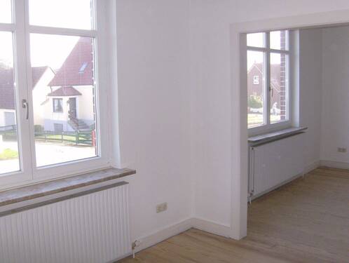04-zwei Zimmer zur Straßeneseite - 