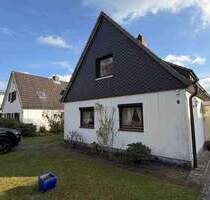 Charmantes Einfamilienhaus mit großem Grundstück und Modernisierungspotenzial in Uetersen