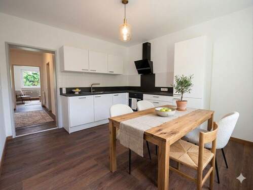 Küche/Esszimmer - kleine Wohnu - Mehrfamilienhaus, Wohnhaus in Gochsheim zum Kaufen