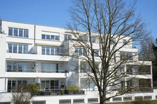 Hausansicht Gartenseite - 3 Zimmer Etagenwohnung in Bremen