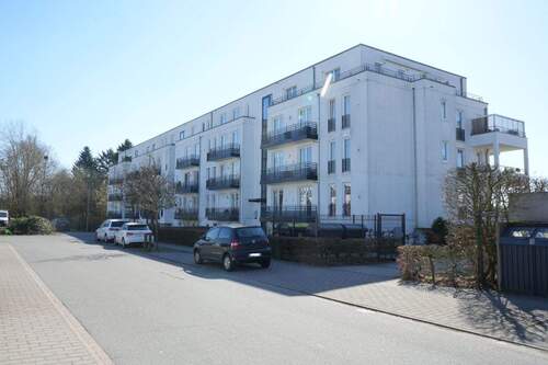 Hausansicht Eingangsseite - 