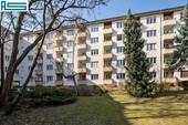 Hinterhofansicht mit Blick auf die Balkone - 