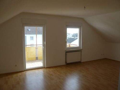 Wohnzimmer - 3 Zimmer Etagenwohnung zur Miete in Künzell