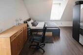Zimmer 3 - 