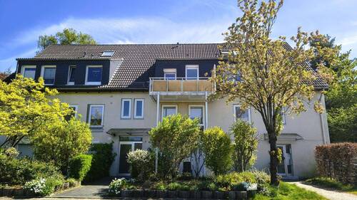 Straßenansicht - Attraktives, modernisiertes Mehrfamilienhaus in top Lage von Sprockhövel-Hiddinghausen