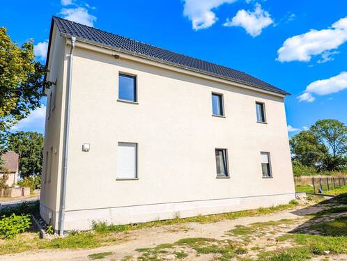 Außenansicht - 4 Zimmer Mehrfamilienhaus, Wohnhaus in Schönwölkau