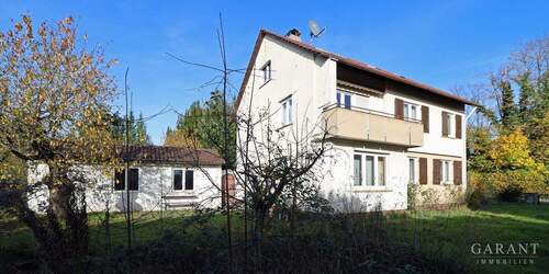 Gartenseite - 8 Zimmer Mehrfamilienhaus, Wohnhaus zum Kaufen in Pleidelsheim