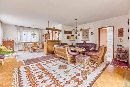 Wohn- und Esszimmer - 