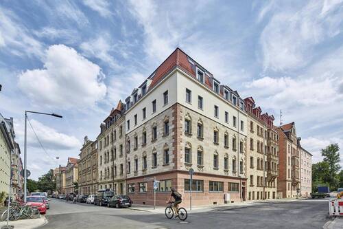Restaurierte Jugendstilfassade - 4 Zimmer Etagenwohnung zum Kaufen in Nürnberg