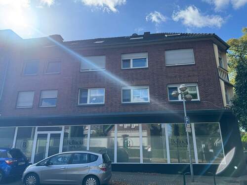 Hauptgebäude Frontansicht.jpeg - 2 Zimmer Mehrfamilienhaus, Wohnhaus zum Kaufen in Moers