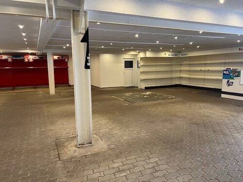 Gewerberaum - Vielseitige Gewerbefläche in Güstrow -G139-