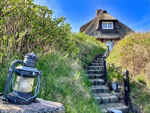 Hausansicht - 3 Zimmer Einfamilienhaus zum Kaufen in List