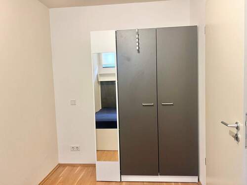 Schlafzimmer Ansicht 2 - 