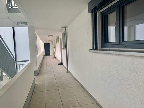 Hausflur.jpg - 1 Zimmer Etagenwohnung in Fürth