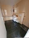 Bad mit Wanne - 