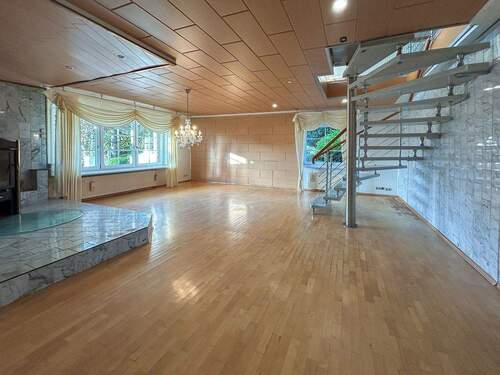 Wohnzimmer - Einfamilienhaus mit 200,00 m&sup2; in Großefehn zum Kaufen