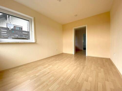 Schlafzimmer_EG_03.JPG - 