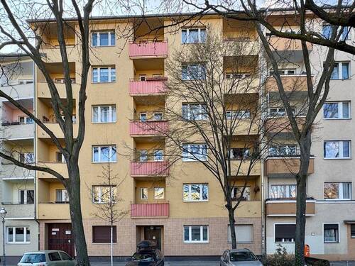 Das Haus - 2-Zimmer-Eigentumswohnung bezugsfrei kaufen in Berlin-Moabit im Arminiuskiez, 53 m², sonnige Loggia