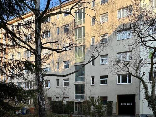 Die Rückansicht - 2 Zimmer Etagenwohnung zum Kaufen in Berlin-Moabit