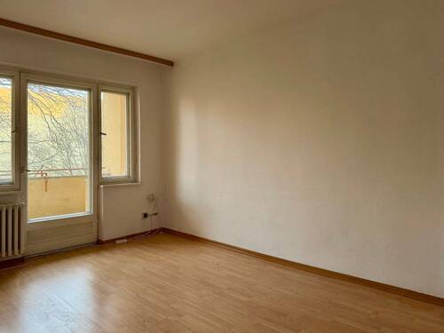 Das Wohnzimmer - Etagenwohnung mit 52,80 m&sup2; in Berlin-Moabit zum Kaufen