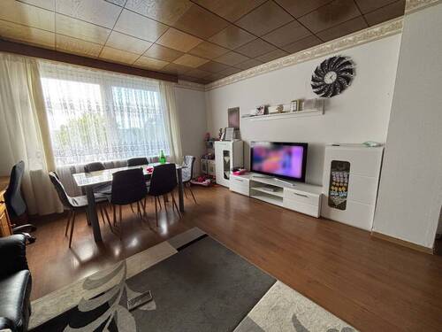 Wohn-/Esszimmer Wohnung 2. OG - 