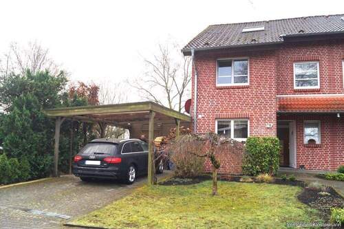 Außen - Gepflegtes Split-Level-Reihenendhaus mit Kamin, Terrasse und großzügigem Dachstudio