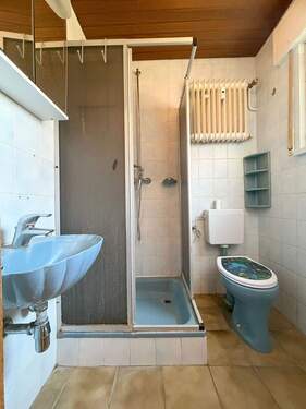 Dusche-WC_01.JPG - 