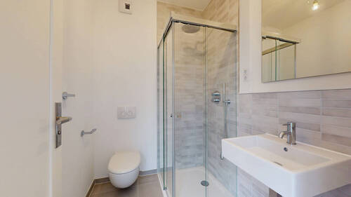 Zweites Badezimmer - 