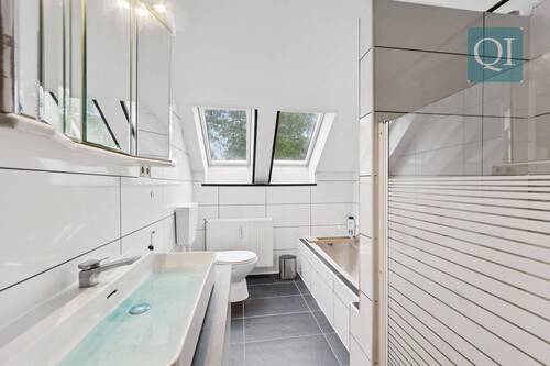 QI-6908 OG Badezimmer - 