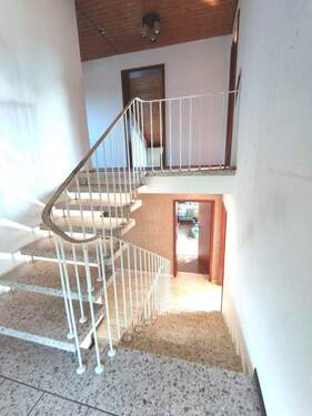 Treppe ins Dachgeschoss - 