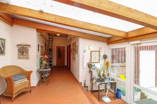 Eingangsbereich - 7 Zimmer Einfamilienhaus in Neukirchen