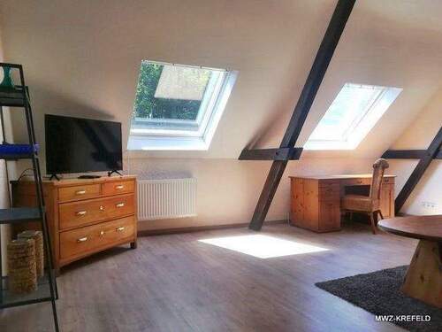 Wohnzimmer - 2 Zimmer Etagenwohnung zur Miete in Krefeld