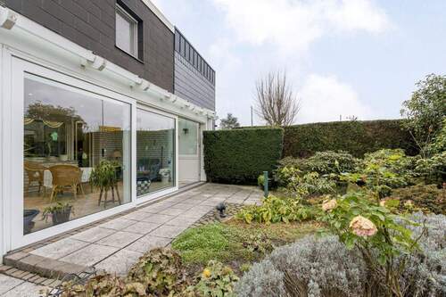 Terrasse m Wintergarten - 