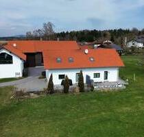 Beeindruckender, sanierter 3-Seit-Hof in Höhenlage - Hofkirchen Henhart