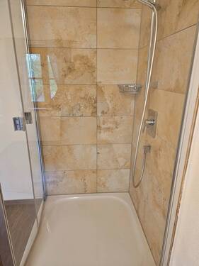 HH Bad mit Dusche - 