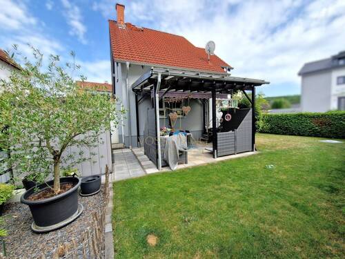 Garten mit Terrasse - 