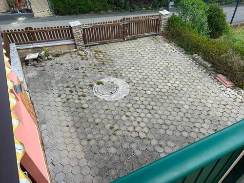 Gepflasterter Hofbereich - 
