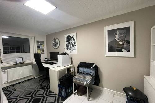 Büro - 3 Zimmer Etagenwohnung zum Kaufen in Warstein