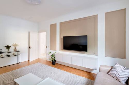 helle Zimmer - Kernsanierte 4-Zimmer Altbauwohnung in Stadtnähe