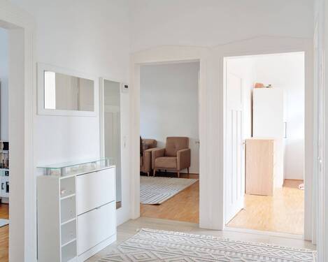 hohe Decken - 4 Zimmer Etagenwohnung in Reutlingen