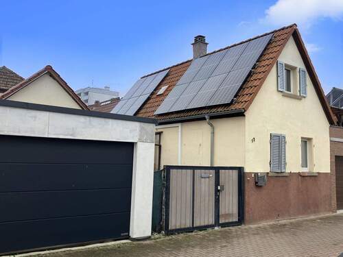 Front - Zwangsversteigerung ++ Einfamilienhaus ++ Provisionsfrei für Käufer!! In 67063 Ludwigshafen am Rhein