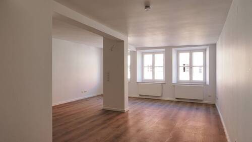 Wohnen - Moderne 2 Zimmer Wohnung im Altstadthaus- Erstbezug nach Modernisierung