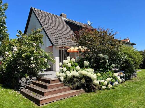 Hausansicht - Anschauen - Verlieben - Einziehen Neuwertiges Einfamilienhaus in Laatzen-Grasdorf zu kaufen!