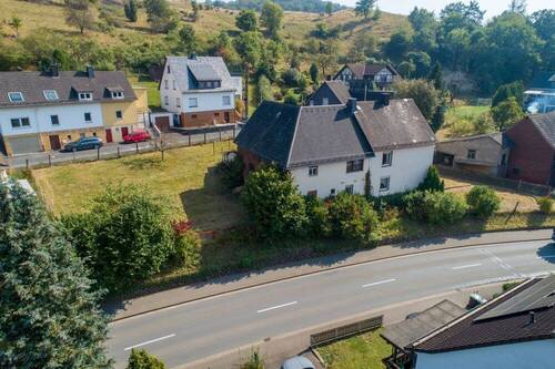 Drohnenaufnahme - Einfamilienhaus mit 134,00 m² in Steffenberg zum Kaufen